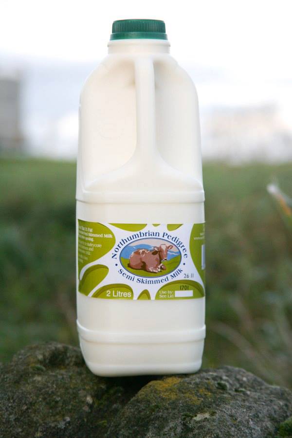 Northumbrian Pedigree semi-skimmed milk